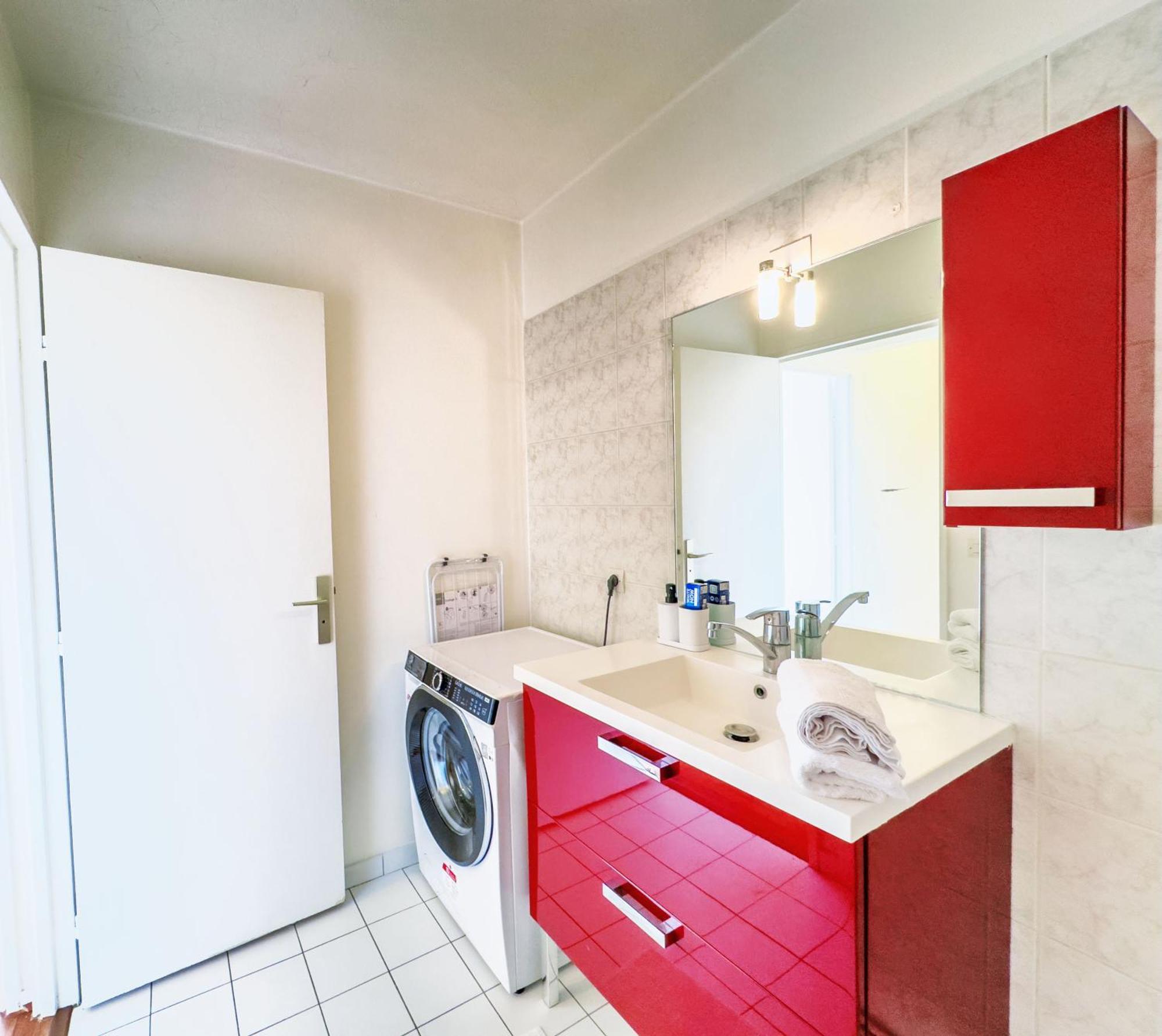 Confortable Et Lumineux Dans - Coozyhaven Apartment *